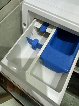 Úzká pračka Haier na 8 kg V ZÁRUCE - 8
