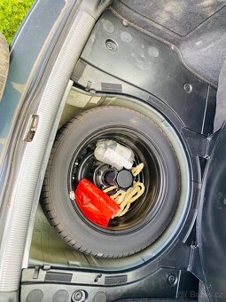 VW Passat 2,0 Tdi Rok 2004 - 8