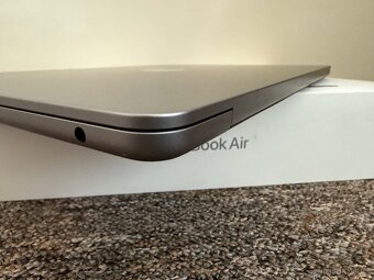 Apple Macbook Air M3 8/256gb. TOP stav. Zaruka do 10/26 - 8