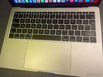 MacBook Pro 13.3" (2017) – 2,3 GHz i5, 8GB RAM, 250GB SSD - 8