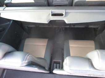Opel Zafira 1,8i 7.míst - 8