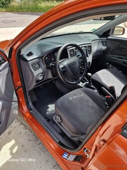 Kia Rio 1.4 DOHC 71kw rok 2009 - 8