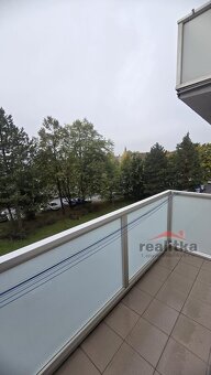 REZERVACEProdej krásného bytu 3+1, 70m2, s balkónem, O - 8