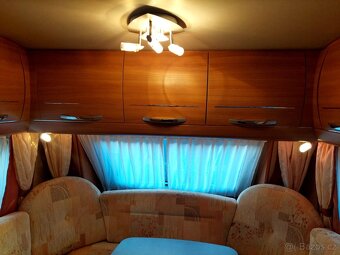 Karavan Hobby 460 LU De Luxe, r.v. 2009 - 8