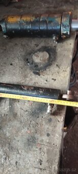 Hydraulický válec - 8