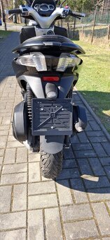 Piaggio MP3 125 - 8