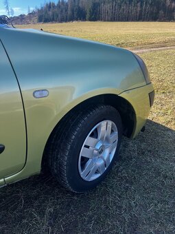 Renault Clio - 8