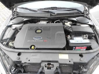 horni kryt motoru mondeo - 8