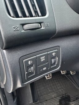 Hyundai I30 2.0CRDI - 8