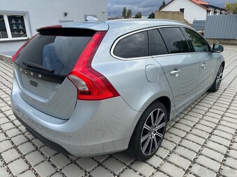 Volvo V60 D3 (pětiválec) Ocean Race, perfektní stav - 8