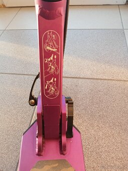 Dětská koloběžka - 8