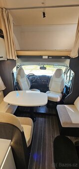 205PS 2021 motor IVECO 5Míst alkovna obytné auto 1 majitel - - 8