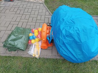Skákací hrad k pronájmu - 8