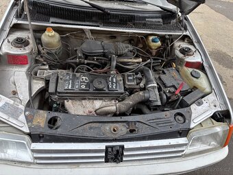 Peugeot 205 - 8