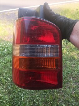 Prodám tažné zařízení , zadní světla VW T5 TRANSPORTER - 8