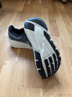 Běžecké boty Altra (velikost 43) - 8