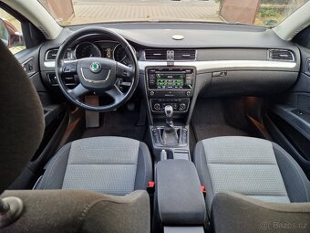 ŠKODA SUPERB 2.0 TDI XENONY MANUÁL - 8