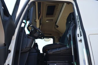 MERCEDES BENZ ACTROS_tahač návěsů - 8