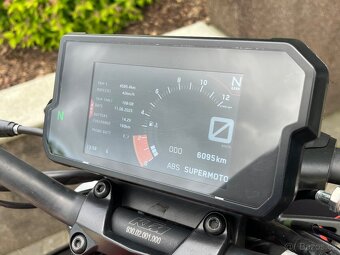 KTM DUKE 125 2021 6095KM - 8