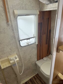 Prodám obytný karavan Challenger 520 SE - 8