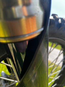 Kawasaki KXF 250 rok 2011 jedna vada a to spojkový koš - 8