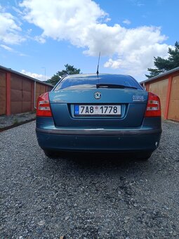 Prodám Škoda Octavia 2 sedan Rok výroby 06 2.0.110kw STK plá - 8