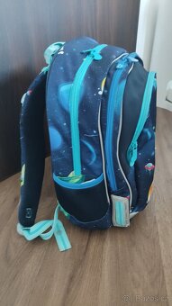Školní aktovka s penálem - 8