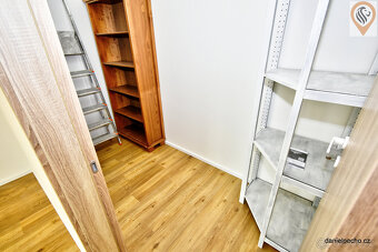 Pronájem bytu 2kk, terasa, předzahrádka, sklep, garážové stá - 8