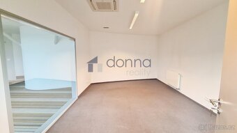 Pronájem obchodního prostoru 1462 m² Za Mototechnou, Praha - - 8