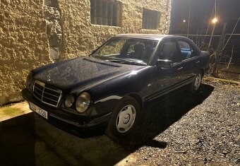 Mercedes W210 - 8
