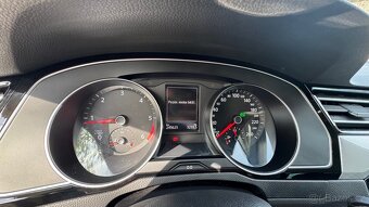 VW Passat B8 2.0 TDI 110kW DSG ACC Kamera Navi - 8