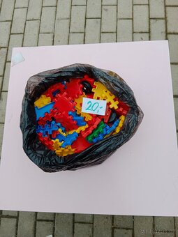 Hračky za pár kaček - 8