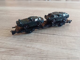 Vagony s armádní technikou TT - 8