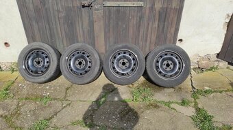 Letní kola185/60 R15 - 8