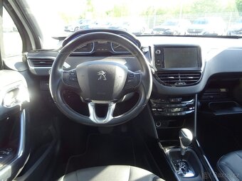 Peugeot 2008 - 8
