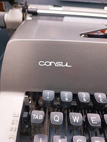 Psací Stroj Consul - 8