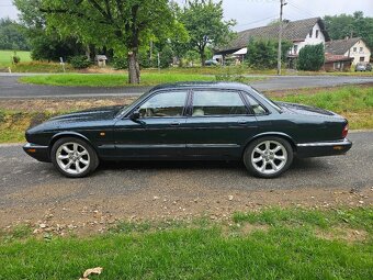 JAGUAR XJR 308 - 8