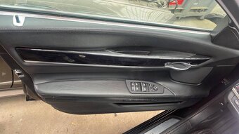 BMW 7 F01 750i polky, štvrťky, odpilky - 8