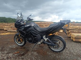 Triumph Tiger 1050 - 8