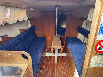 Kajutová plachetnice KELT 760, včetně přívěsu - 8