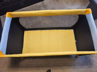 Cestovní postýlka - 8