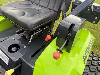 Malotraktor Avenger má 45mth rok 2022 nova cena 189tis - 8