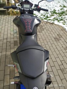 YAMAHA MT 03 - 8