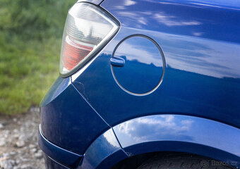 Opel Astra Hatchback 1.4 (2007) - 8
