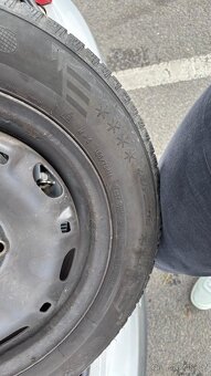 Zimní pneu 165/70 R14 - 8