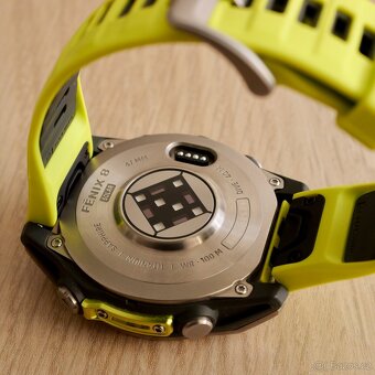 Zánovní Garmin Fenix 8 Solar, Topo mapy CZ , záruka do 1/27 - 8