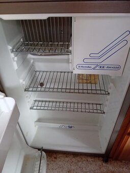 Nová STK Obytný vůz alkovna 5 osob alkovna - 8