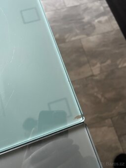 Rozkládací jídelní stůl - 8