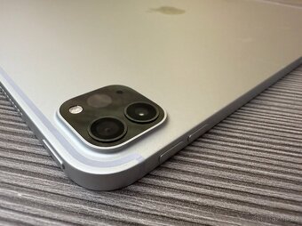 Apple iPad Pro 12.9" 2021 M1 128GB Cellular stříbrný - 8