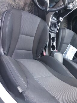 Hyundai i30 1.6 88kw g4fg 2015 dily - 8